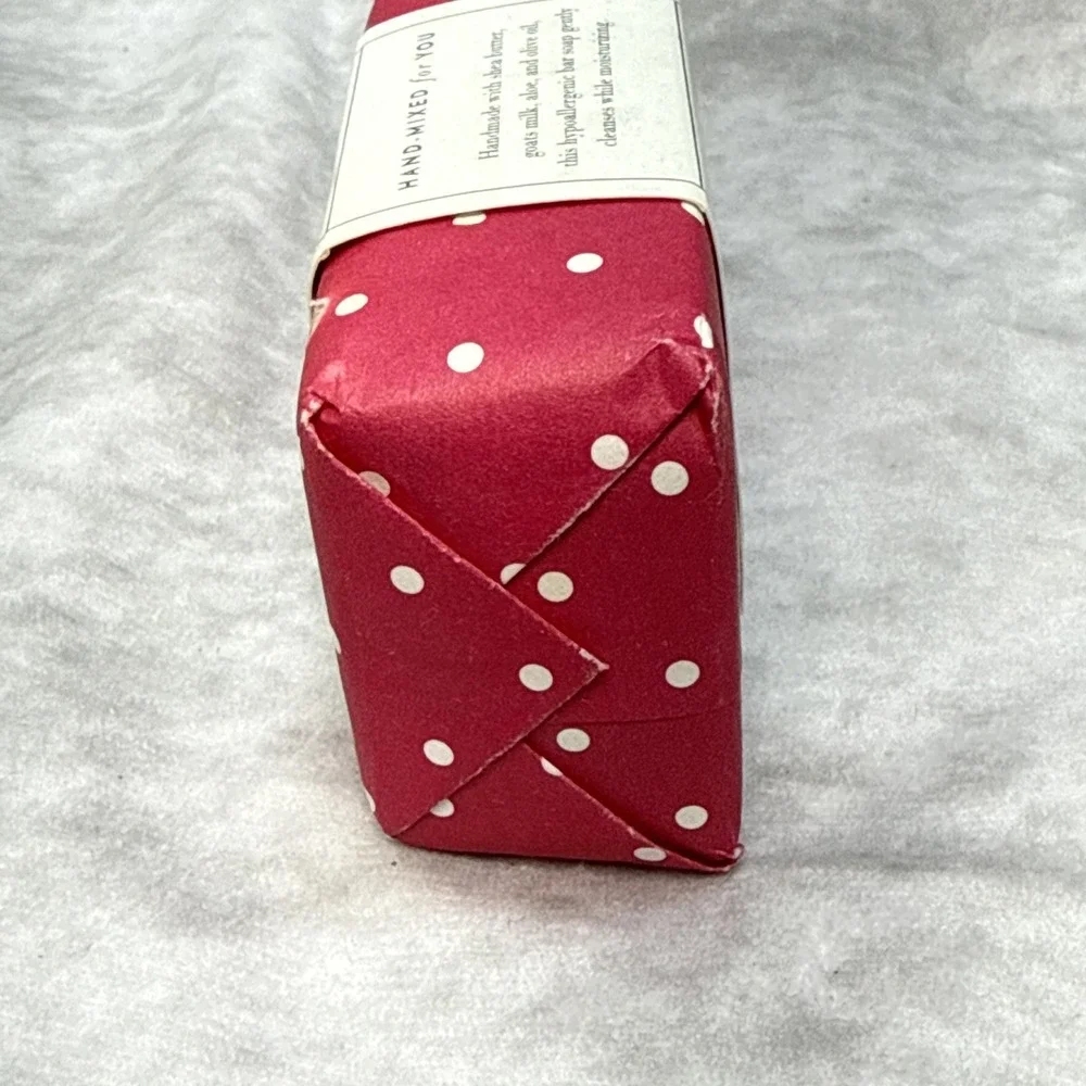 Nora Fleming Retired Dot Soap Hand Crafted Shea Bar Exclusive 5oz Hypoallergenic